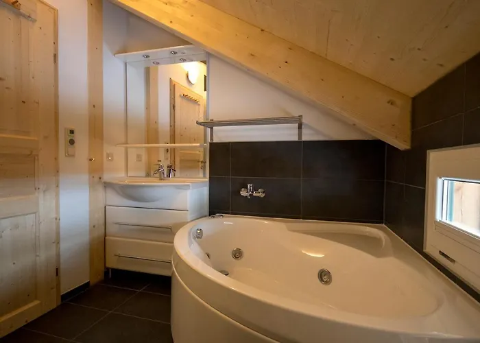 Chalet Aron Kreischberg 10a *